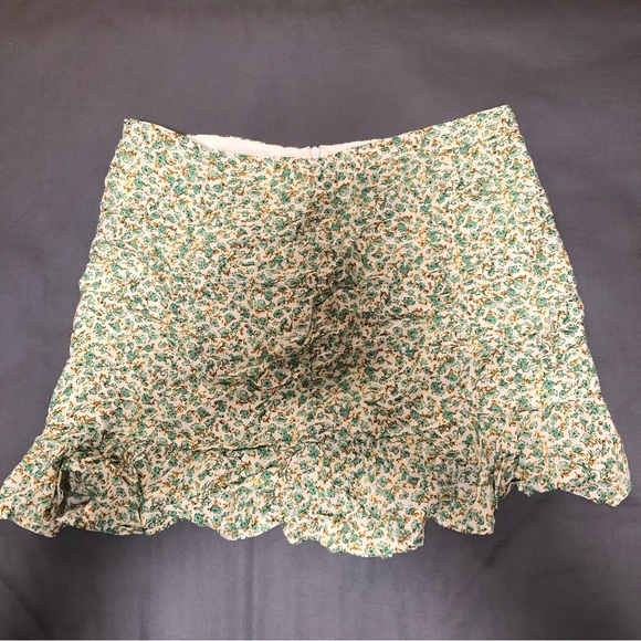 NWT Pac Sun Ruffle Skirt size M - Picture 1 of 7